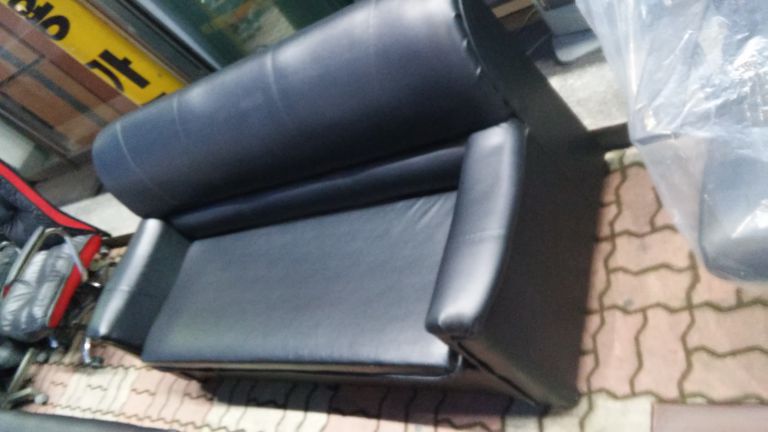 3인용소파.빠이삥