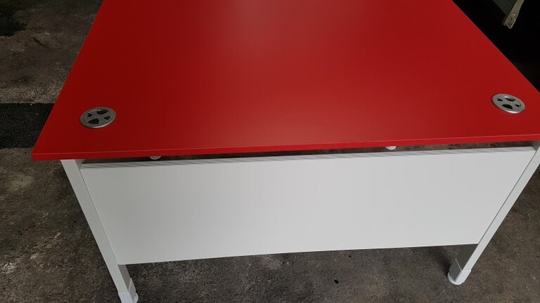 레드 일자형 책상