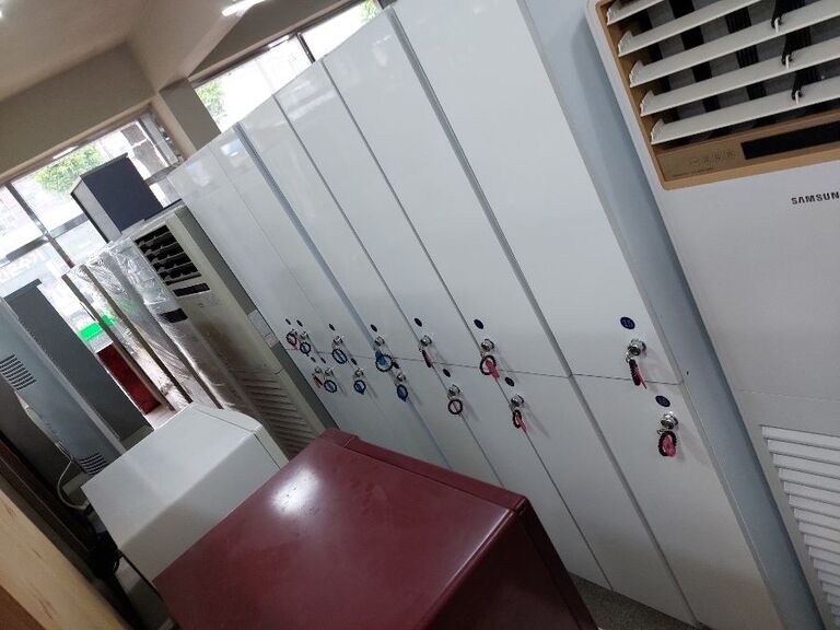 화이트 옷장(락카)