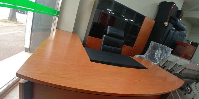 고급스런 퍼시스 중역책상 셋트 입니다. 고급스러워요^^